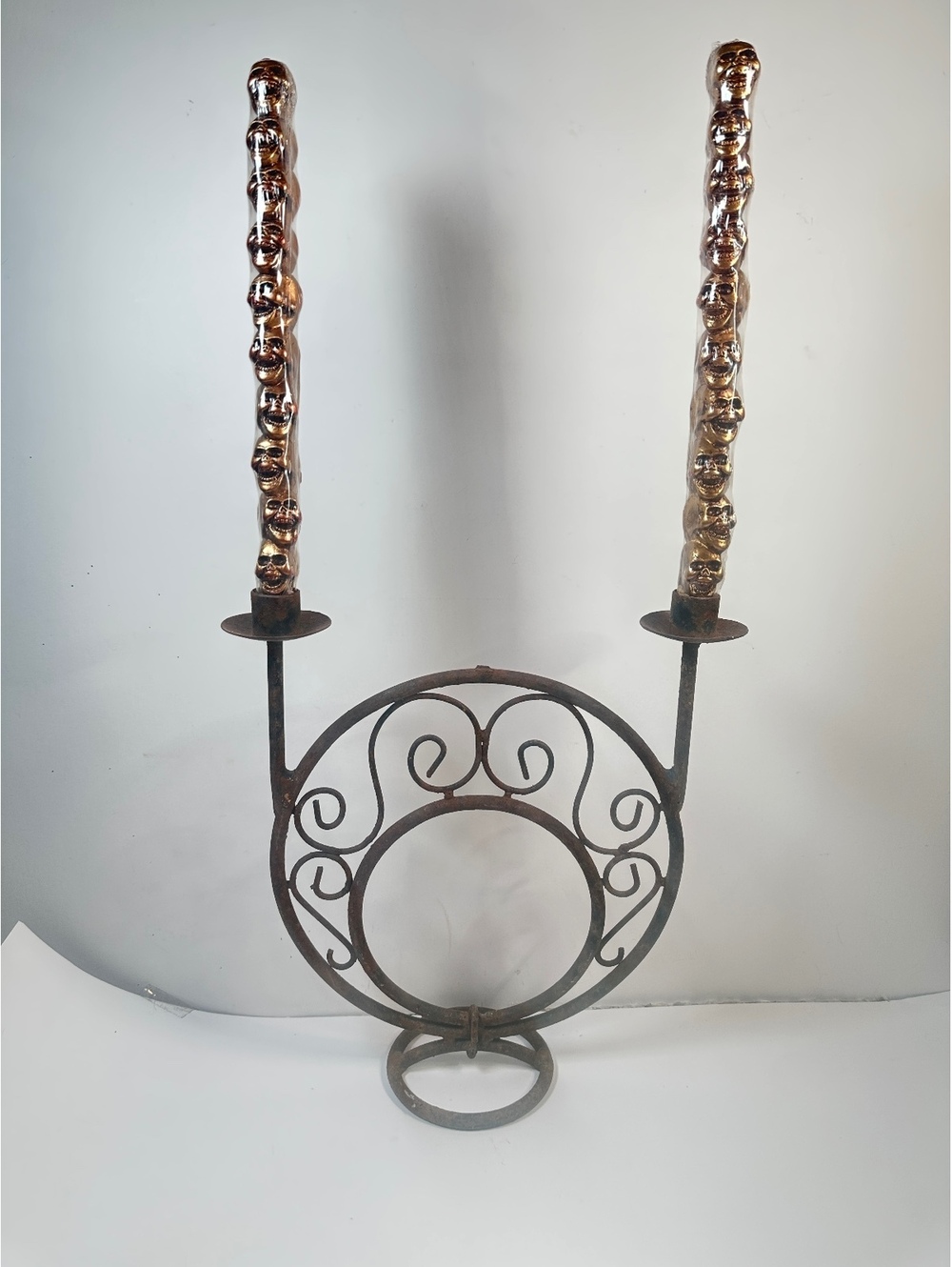 VTG Rusty Candle Stick Holder Gothic Grungy Ornate 2 Gold Skull Tapers Victorian